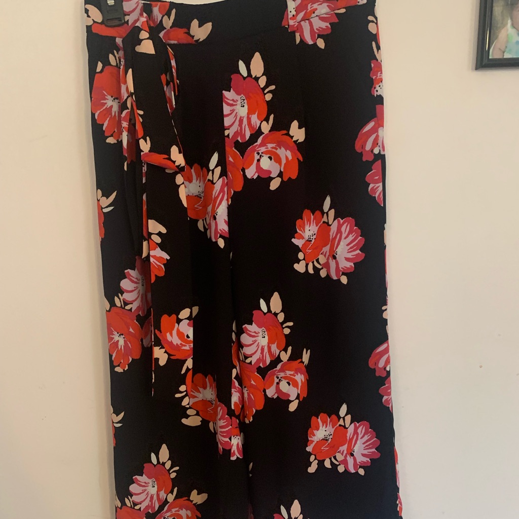 Halogen Capris